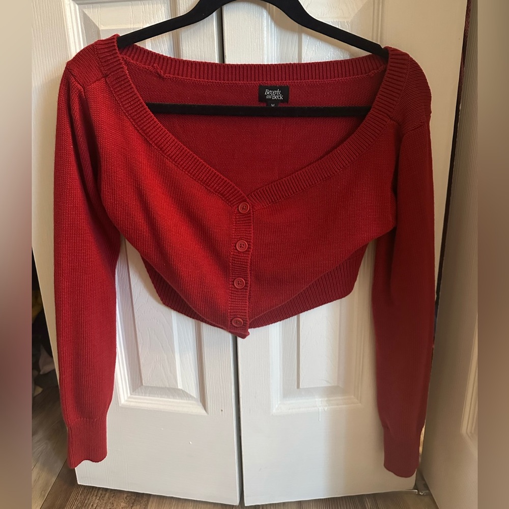 Off shoulder cropped cardigan 
Pacsun